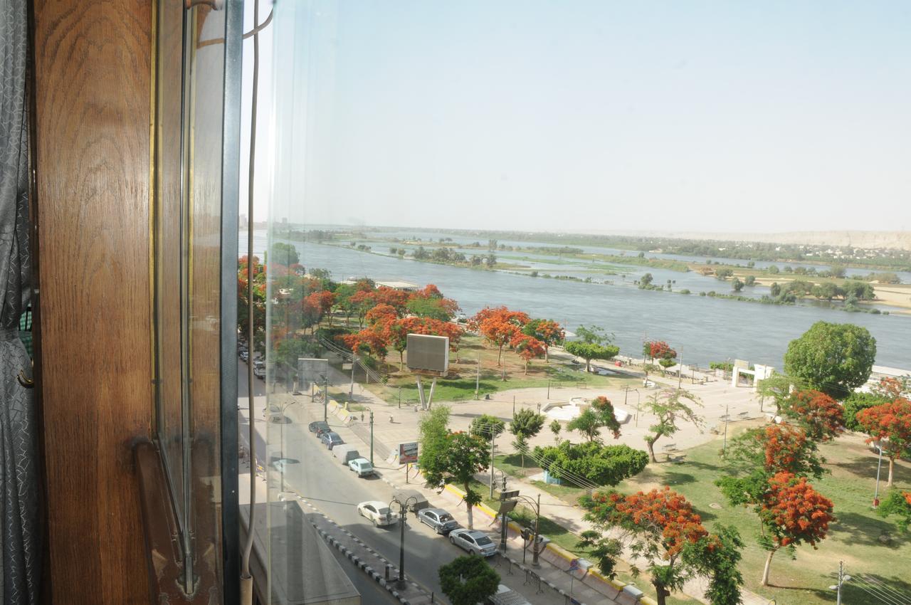 King Akhenaton Hotel 알 미니아 외부 사진